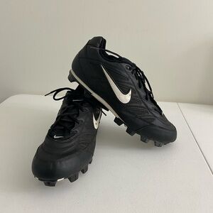 EUC Nike‎ men’s black white baseball lace up cleats size 13